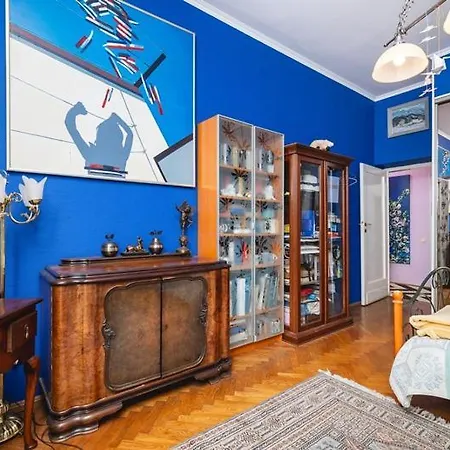 Fine Art Luxury 110 M2 , 3 Min Walk To Main Square Apartment *