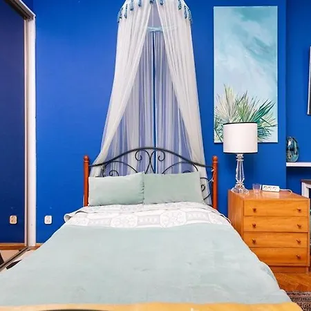 Fine Art Luxury 110 M2 , 3 Min Walk To Main Square *